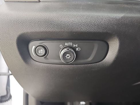 Certified 2023 Chevrolet Traverse LT FWD image 32