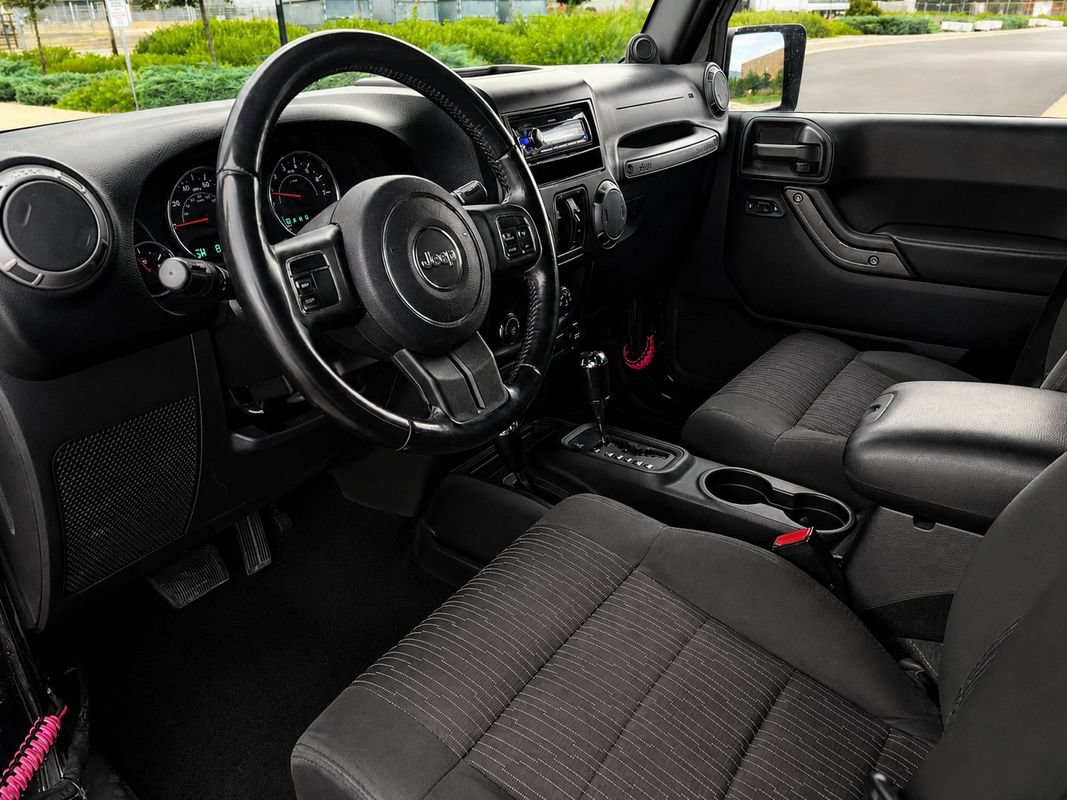 Used 2011 Jeep Wrangler Unlimited Sport AWD/4WD image 9