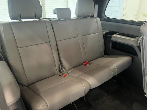 Used 2017 Toyota Sequoia Limited w/ Safety & Convenience Package AWD/4WD image 39