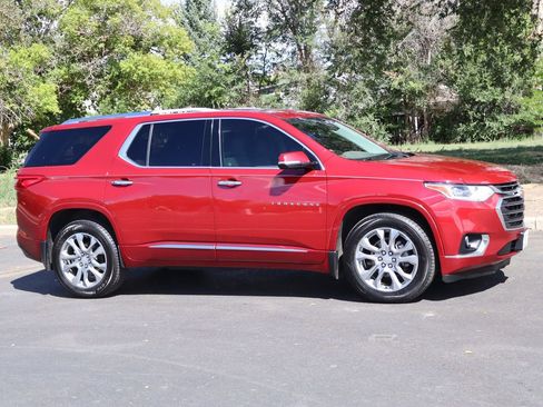Used 2018 Chevrolet Traverse Premier AWD/4WD image 2