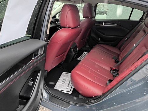 Used 2021 MAZDA MAZDA6 Carbon Edition image 14