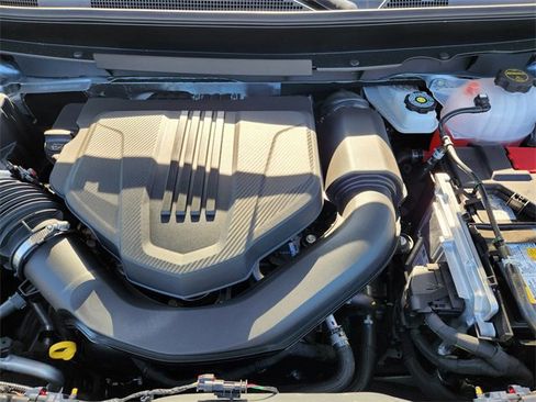 New 2026 Chevrolet Traverse LT w/ Enhanced Driving Package image 34