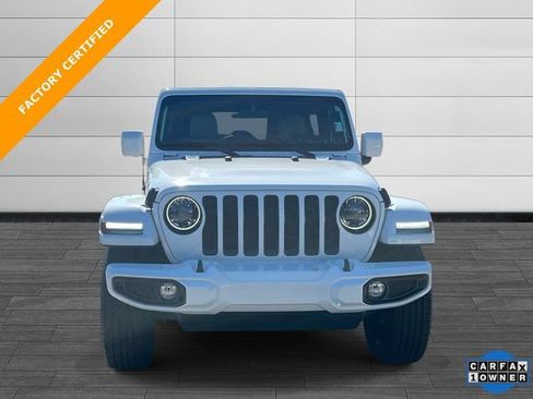 Used 2023 Jeep Wrangler Unlimited Sahara AWD/4WD image 10