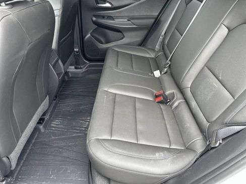Used 2024 Buick Envista Sport Touring w/ Convenience I Package FWD image 18
