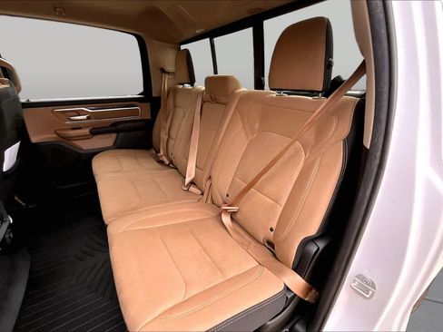 Used 2019 RAM 1500 Big Horn AWD/4WD image 16