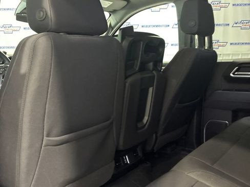 Used 2025 Chevrolet Silverado 1500 LT AWD/4WD image 31
