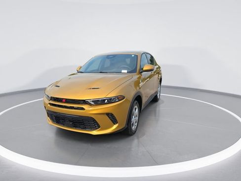 Used 2024 Dodge Hornet GT AWD/4WD image 3