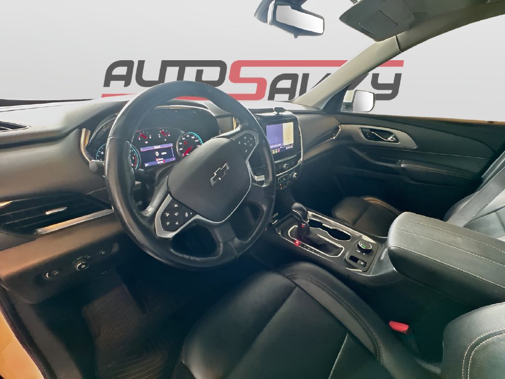 Used 2021 Chevrolet Traverse RS FWD image 9