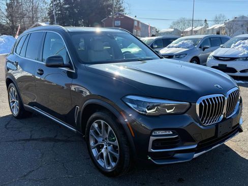 Used 2019 BMW X5 xDrive40i w/ Convenience Package image 3