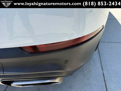 Used 2019 Porsche Cayenne AWD/4WD image 12