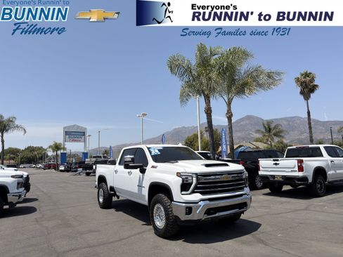 Used 2024 Chevrolet Silverado 2500 LTZ w/ LTZ Convenience Package AWD/4WD image 1