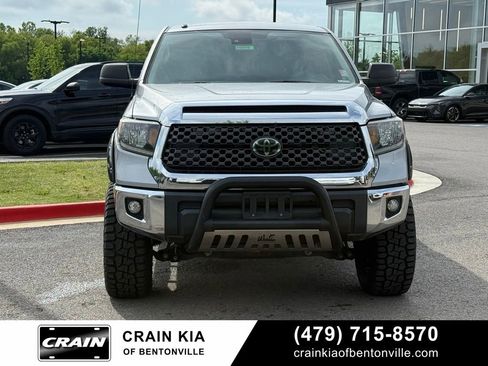 Used 2019 Toyota Tundra SR5 w/ SR5 Upgrade Package AWD/4WD image 2