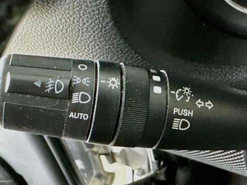 Used 2013 Jeep Wrangler Unlimited Sahara w/ Connectivity Group AWD/4WD image 13