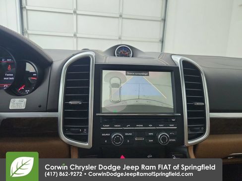 Used 2014 Porsche Cayenne Diesel AWD/4WD image 25