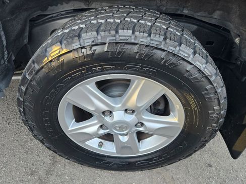 Used 2008 Toyota Land Cruiser image 33