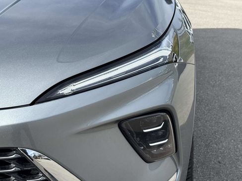 Certified 2025 Buick Enclave Avenir w/ Super Cruise Package image 11