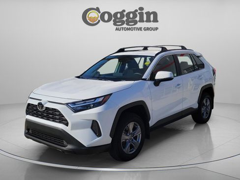 Certified 2024 Toyota RAV4 XLE FWD image 1
