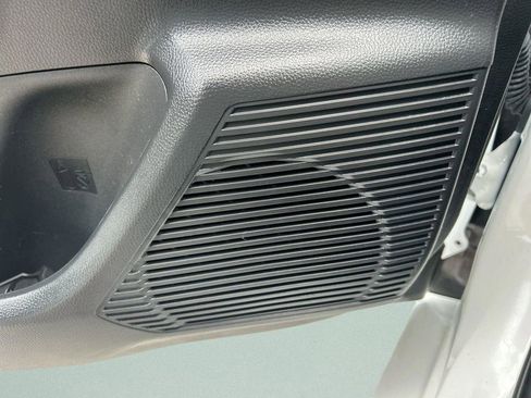 Used 2024 Toyota Prius XLE FWD image 21