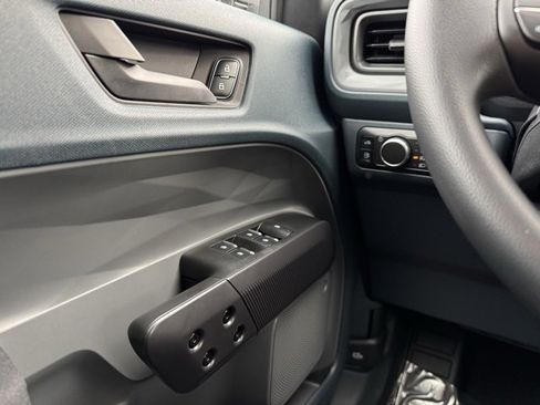 New 2025 Ford Maverick XL w/ Equipment Group 101A image 27