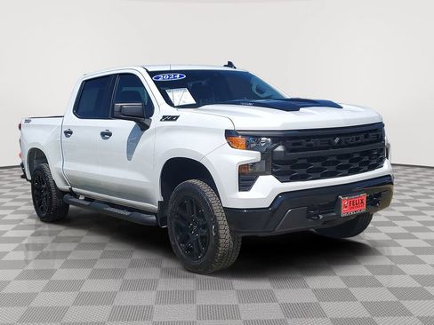 Used 2024 Chevrolet Silverado 1500 Custom Trail Boss w/ Turbomax Blackout Package AWD/4WD image 3