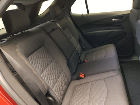 Used 2020 Chevrolet Equinox LT w/ LPO, Floor Liner Package FWD image 19