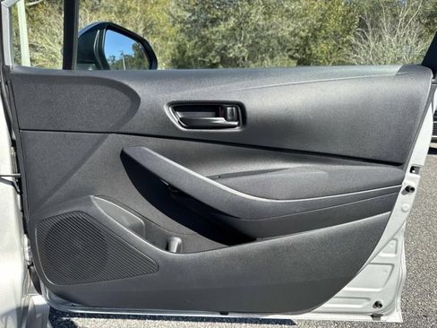 Used 2023 Toyota Corolla LE image 14