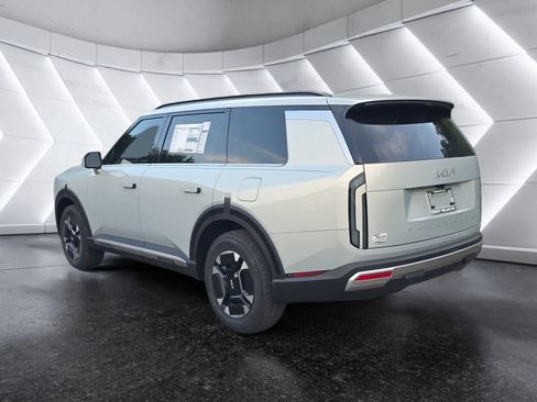 New 2027 Kia Telluride EX FWD image 3