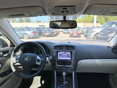 Used 2011 Lexus IS 250 w/ Premium Pkg Value Edition RWD image 14