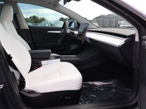 Used 2023 Tesla Model 3 Long Range AWD/4WD image 27