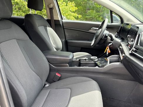 Used 2023 Kia Sportage LX AWD/4WD image 30