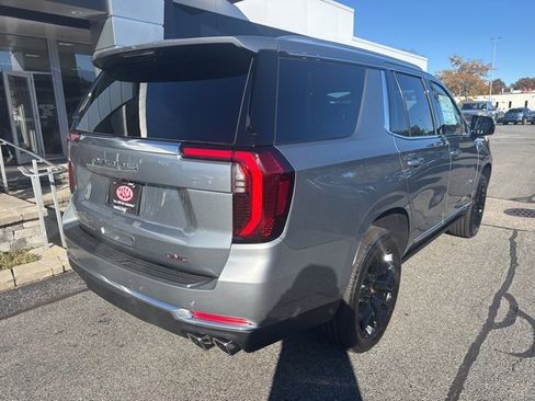 New 2026 GMC Yukon Denali w/ Denali Reserve Package image 10