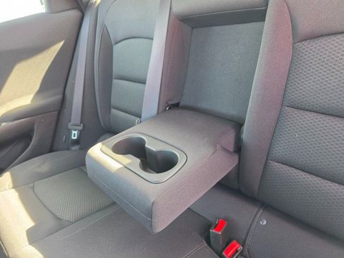 Used 2017 Chevrolet Malibu LT w/ Driver Confidence Package image 22