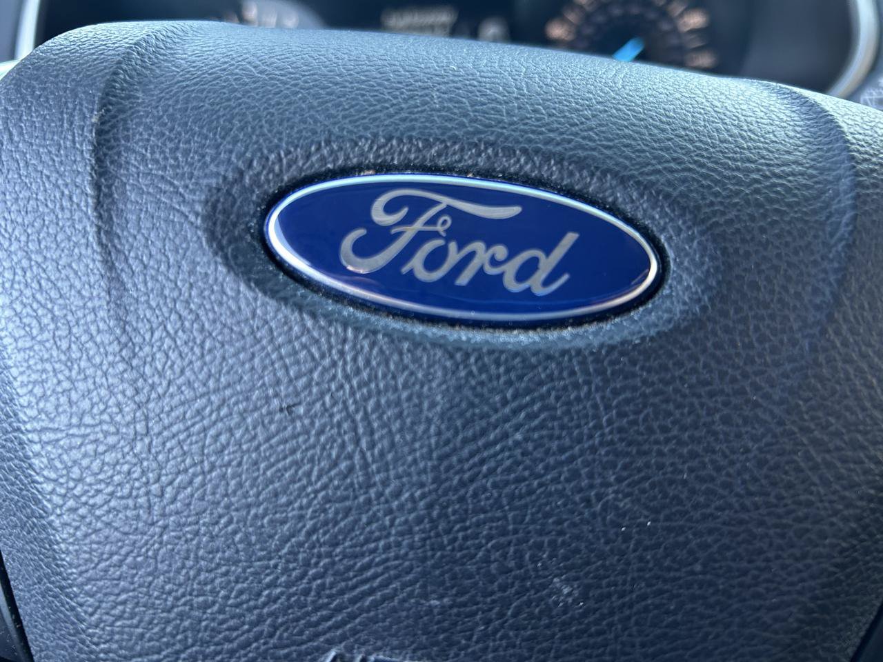 Used 2015 Ford Edge SEL FWD image 20