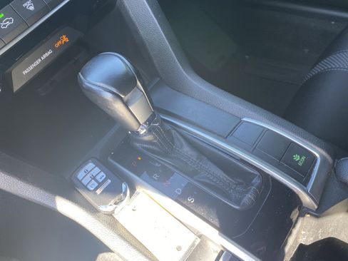 Used 2021 Honda Civic Sport image 15