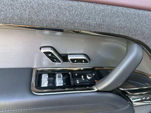 Used 2023 Land Rover Range Rover Sport SE Dynamic image 19