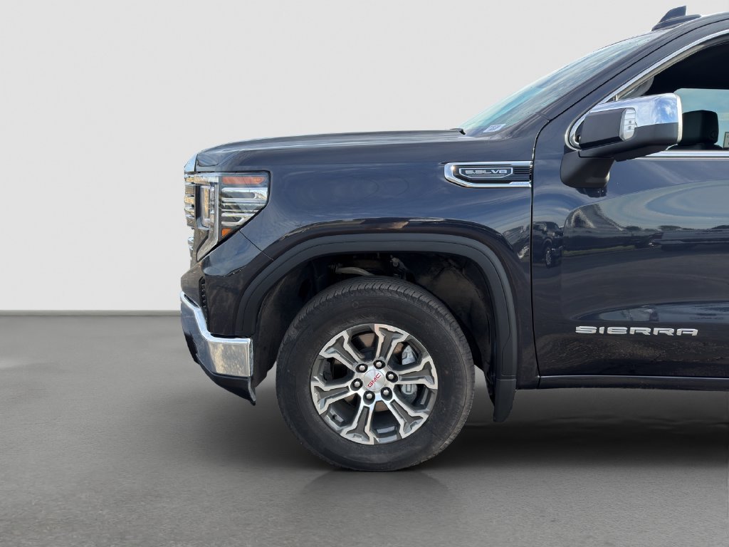 Used 2026 GMC Sierra 1500 SLT AWD/4WD image 22