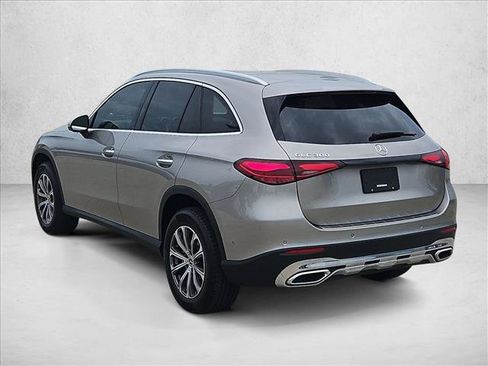 Used 2024 Mercedes-Benz GLC 300 image 7