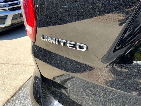 Used 2017 Ford Explorer Limited AWD/4WD image 6