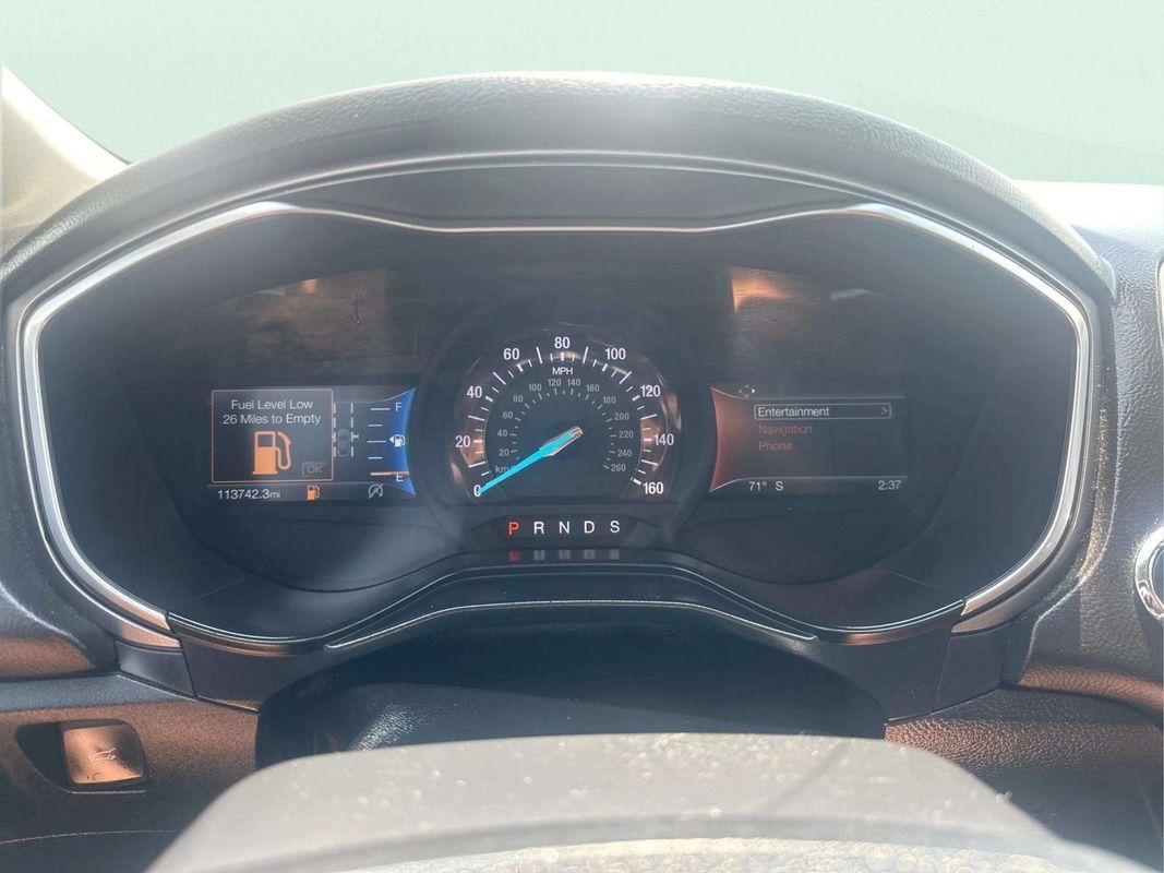 Used 2019 Ford Fusion SE FWD image 20