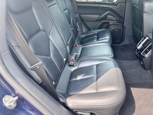 Used 2013 Porsche Cayenne Diesel AWD/4WD image 17