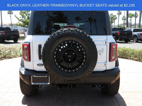 Used 2023 Ford Bronco Badlands AWD/4WD image 3