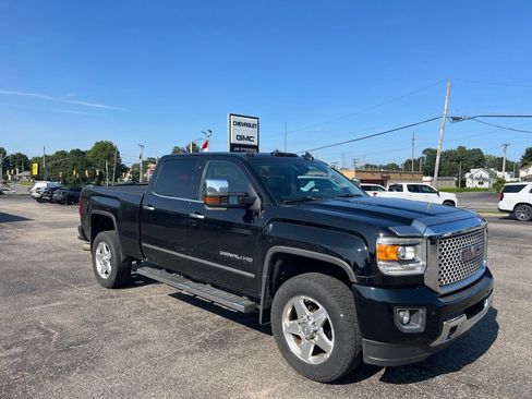Used 2015 GMC Sierra 2500 Denali AWD/4WD image 1
