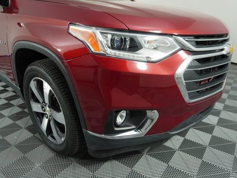 Used 2018 Chevrolet Traverse LT image 10