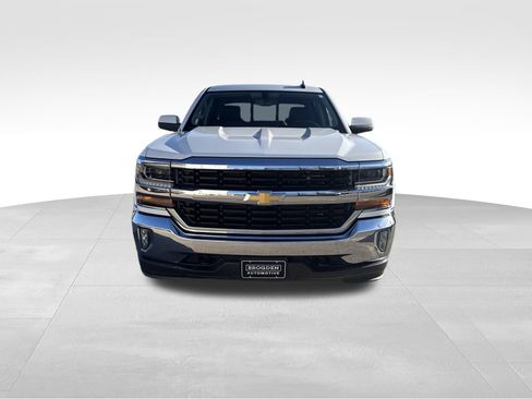 Used 2018 Chevrolet Silverado 1500 LT w/ All Star Edition image 20