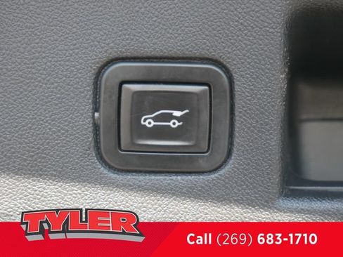 Used 2020 Chevrolet Equinox LT AWD/4WD image 15