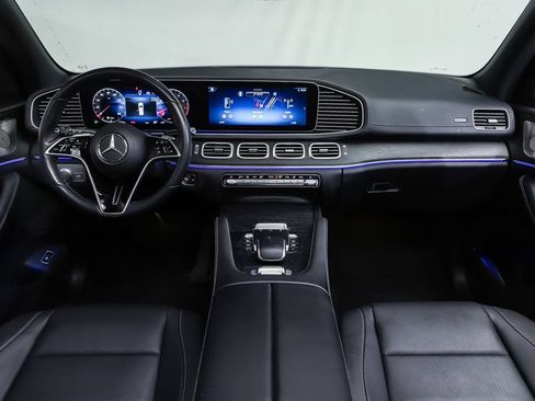 Certified 2025 Mercedes-Benz GLS 450 4MATIC image 7