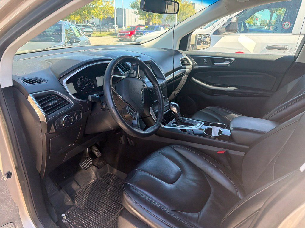 Used 2018 Ford Edge Titanium AWD/4WD image 11