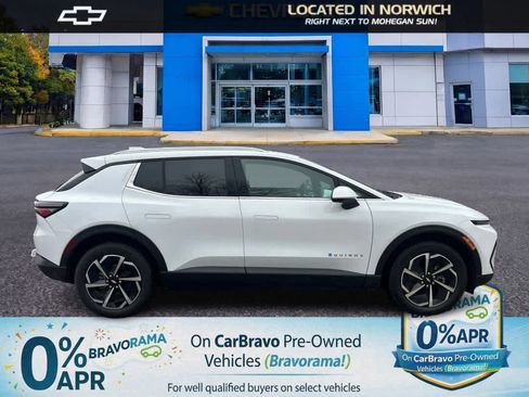 New 2026 Chevrolet Equinox EV LT image 5