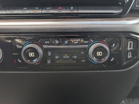 Used 2022 Chevrolet Silverado 1500 LT AWD/4WD image 30