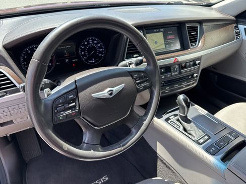 Used 2015 Hyundai Genesis 5.0 RWD image 20